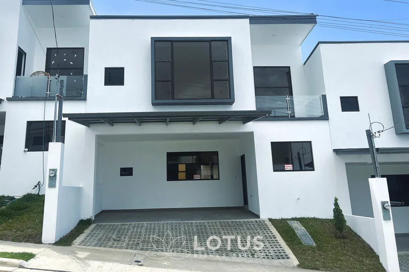 Casa en Venta en Condominio Acqua, Curridabat — 4 hab., para estrenar, Cód. AJ028