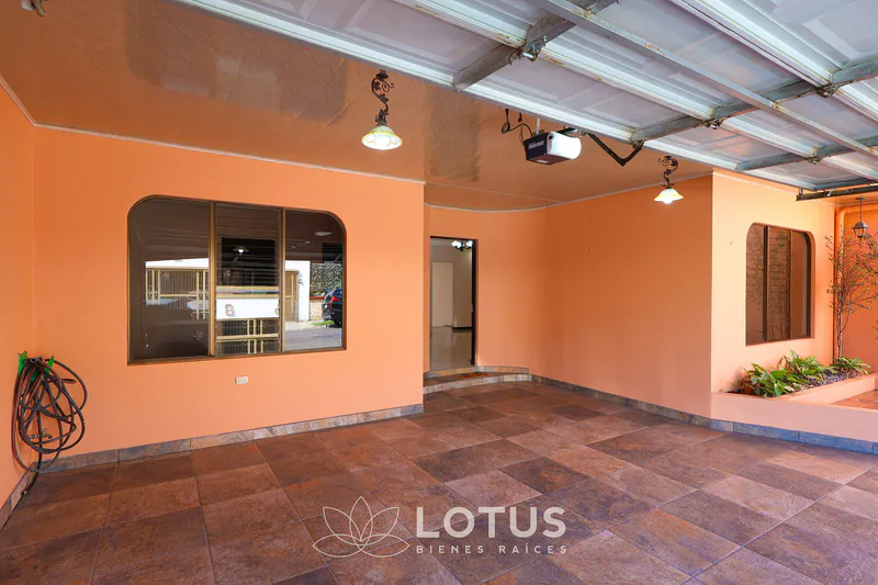Casa en Venta en Residencial Estancia Antigua, Tres Ríos — una planta, Cód. AJ044